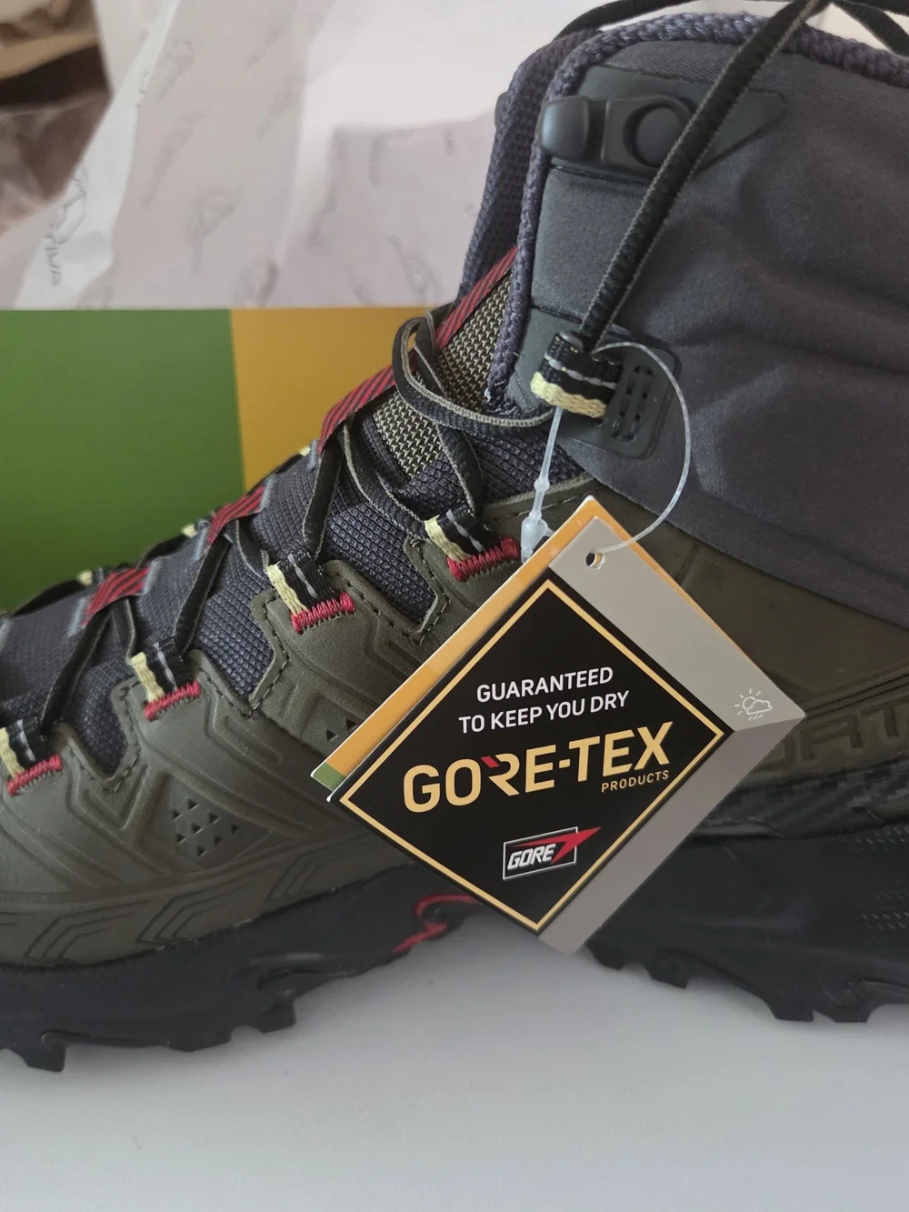 La Sportiva Olive Ultra Raptor 2 Mid GTX Hiking & Backpacking Boots